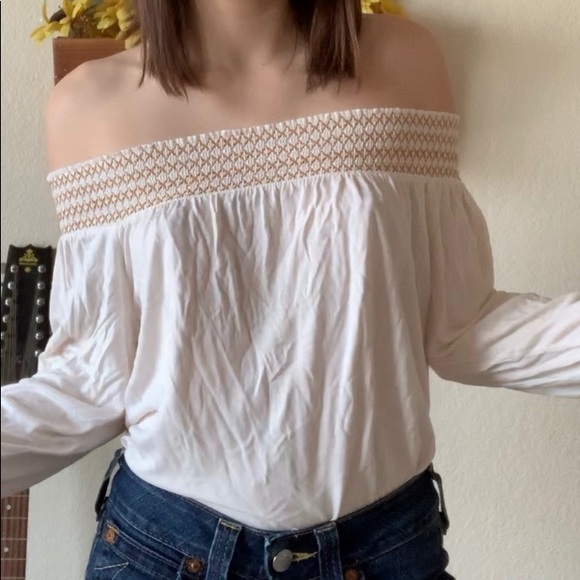 Off the shoulder top - Picture 2 of 2